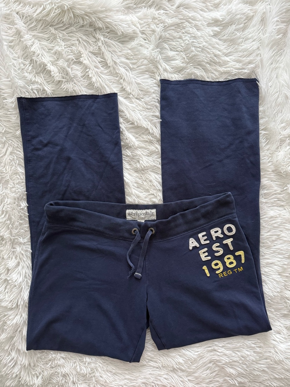 Vintage Low rise Aeropostale Navy Blue Sweatpants with Yellow Letters